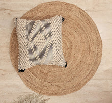 Load image into Gallery viewer, Nature4u Handwoven Jute Area Rug, Vintage Braided Reversible Rug, Eco Friendly (3 Feet Round) Nature4uhome