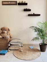 Load image into Gallery viewer, Nature4u Handwoven Jute Area Rug with Hand Embroidery Edge , Eco Friendly (3 Feet Round) Nature4uhome